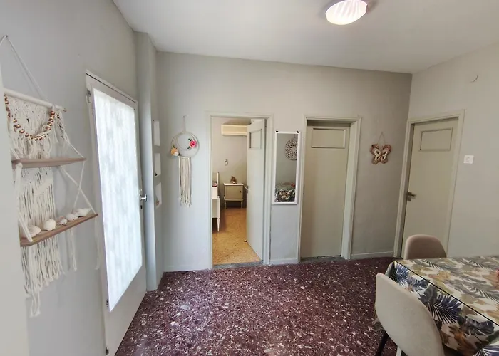 Semesterbostad Iris Lechaio